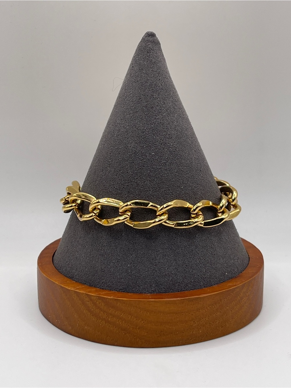 Monet Gold-Tone Link Bracelet for Women Vintage 80’s